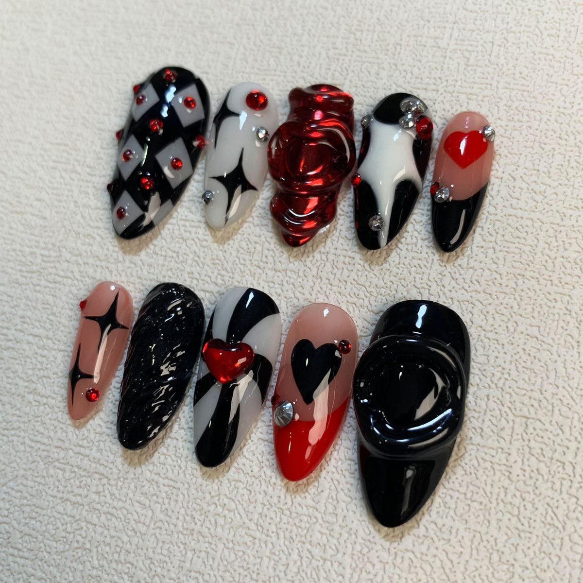 Black Hearts Press On Nails, Gothic Punk Rock Nails, Goth Red Y2K Fake Nails