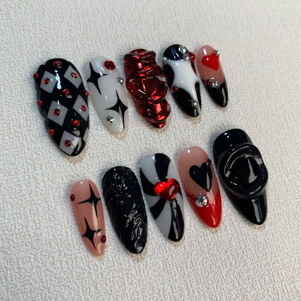 Black Hearts Press On Nails, Gothic Punk Rock Nails, Goth Red Y2K Fake Nails
