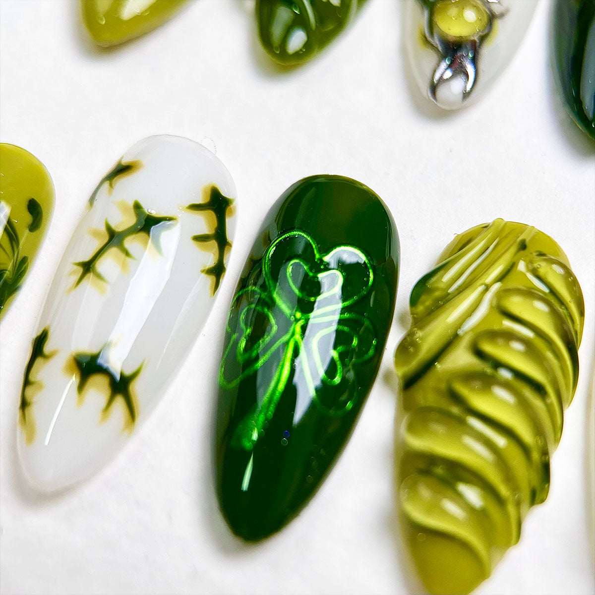 Poison Clover St. Patrick’s Day Press-On Nails – Green Shamrock Irish Fake Nails