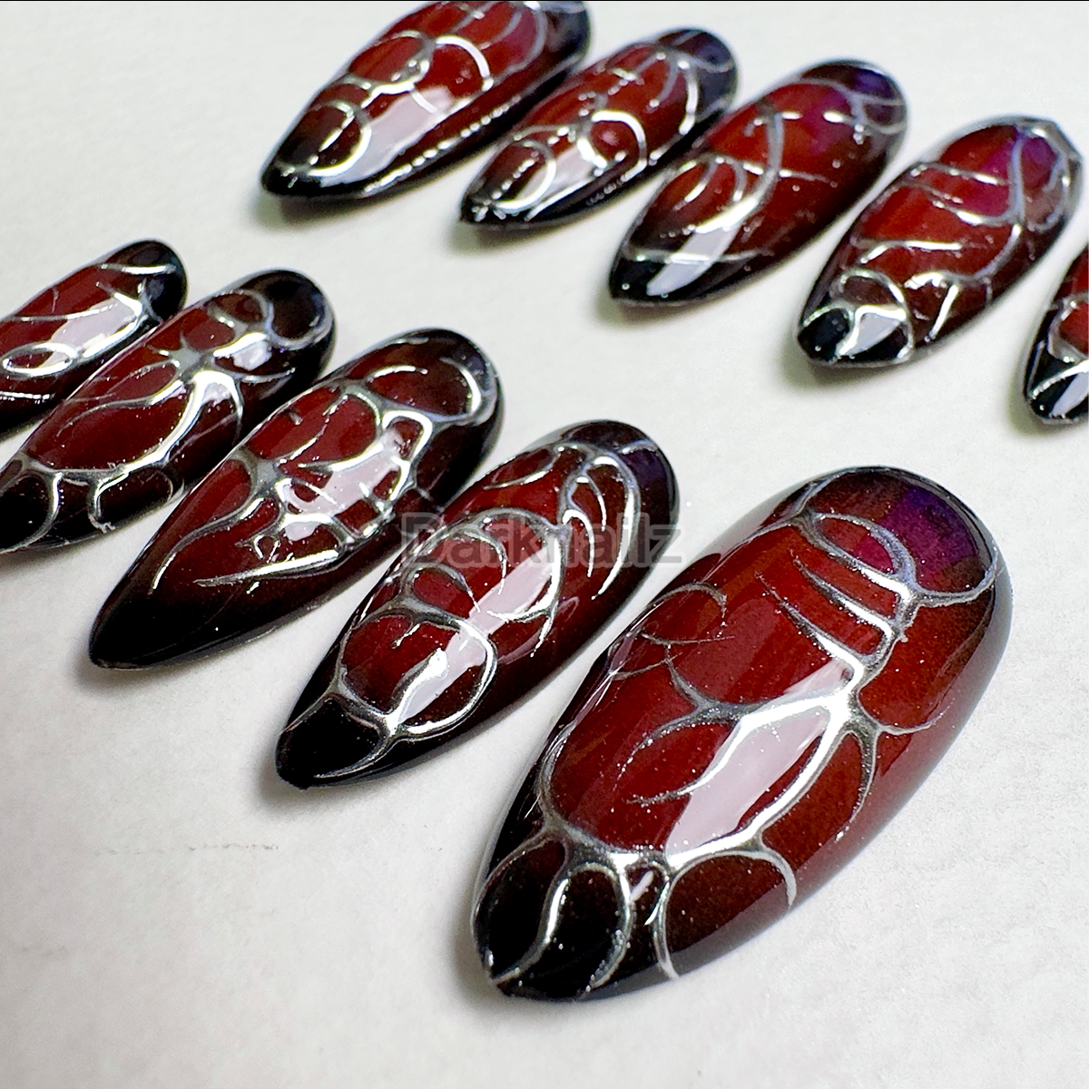 Crimson Vein Gothic Press-On Nails – Red & Black Gradient Fake Nails