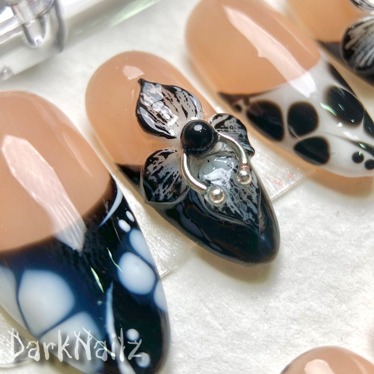 Nude Black Orchid Press-On Nails, 3D Floral Gothic Fake Nails with White Dot Art