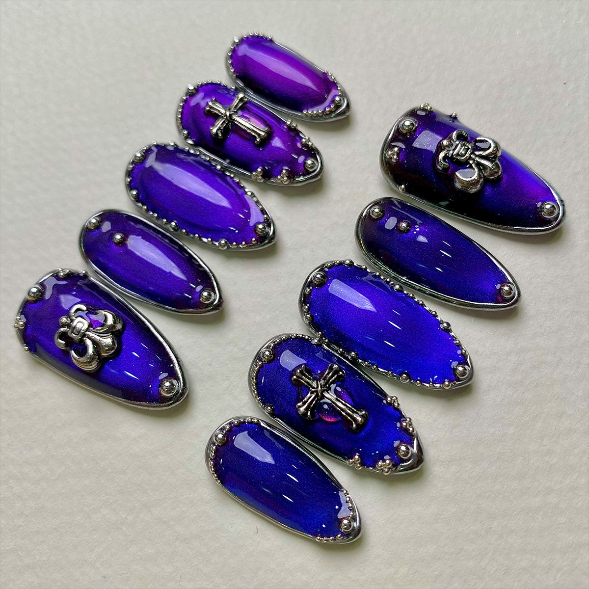 Mystic Claw Blue Purple Cat Eye Press On Nails, Gothic Chrome Fake Nails