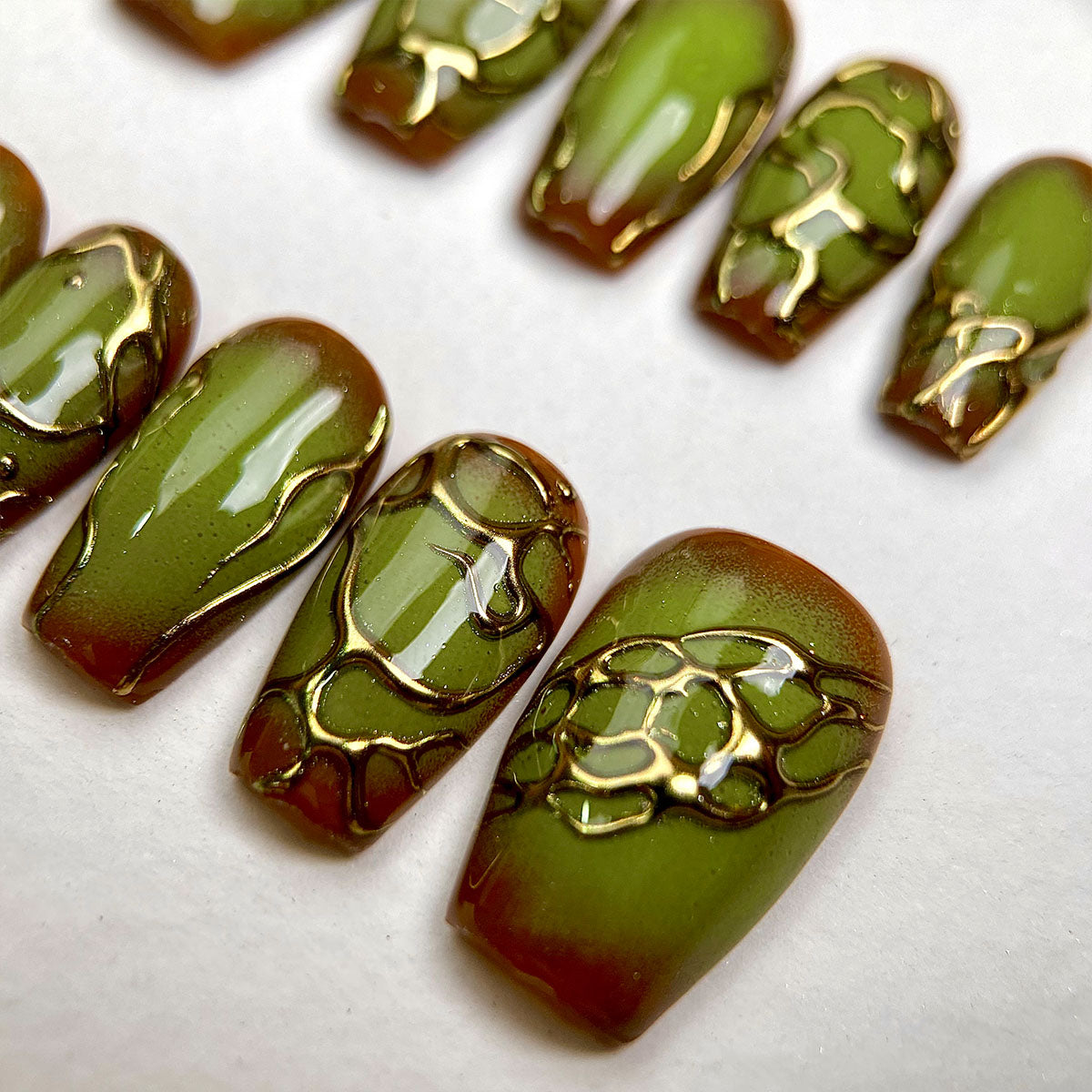 Venom Moss – Olive Green Press-On Nails, Dark Fake Nails with Gold Vein Texture