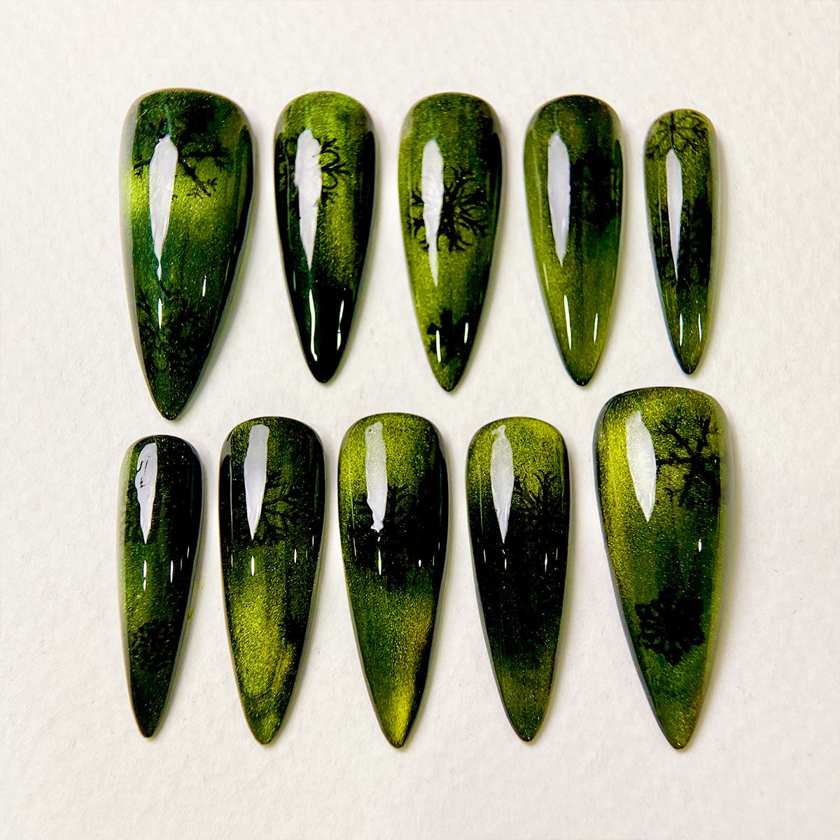 Dark Forest Press-On Nails – Green Cat Eye Gothic Fake Nails with Snowflakes