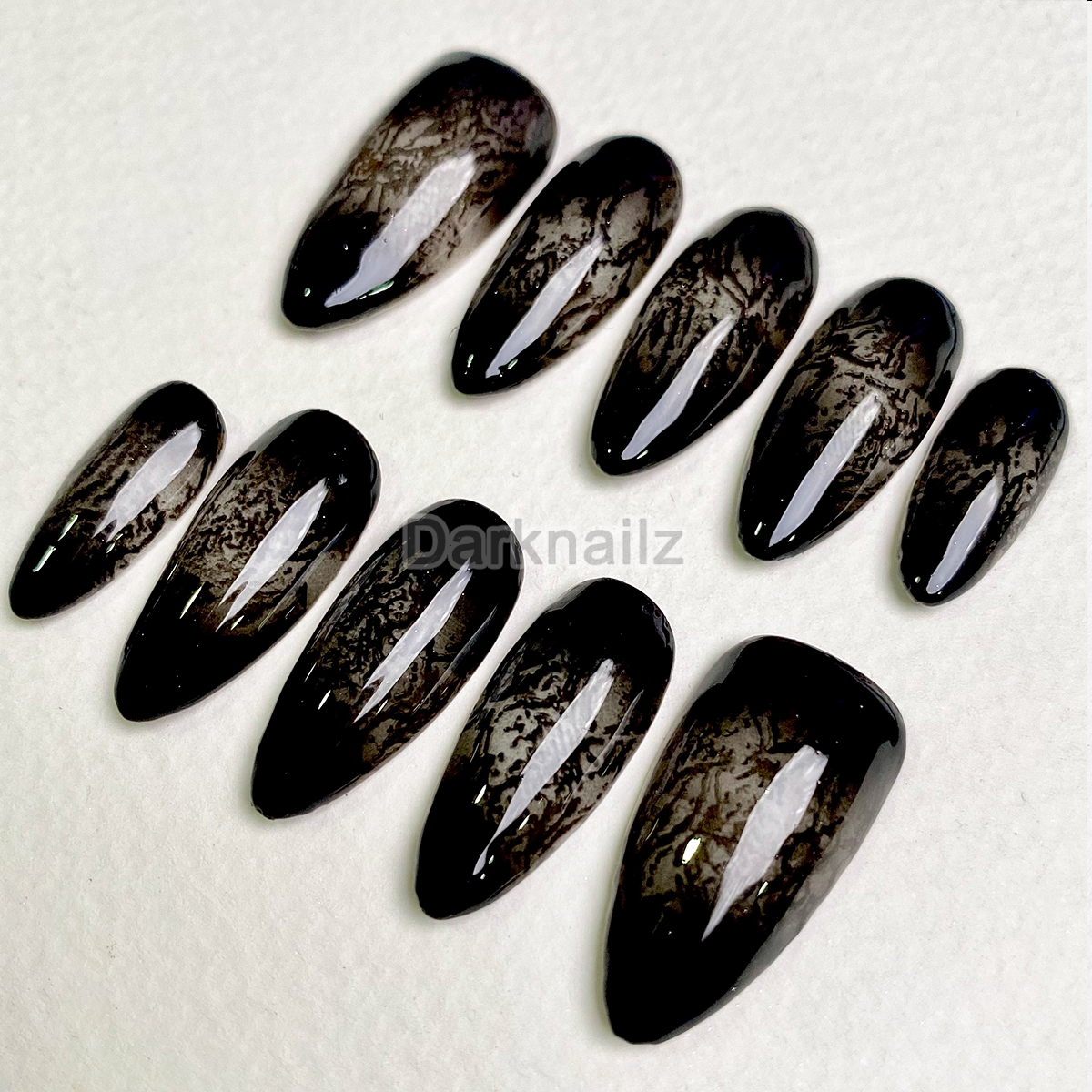 Obsidian Shadow Fade Press-On Nails – Black Gothic Gradient Fake Nails