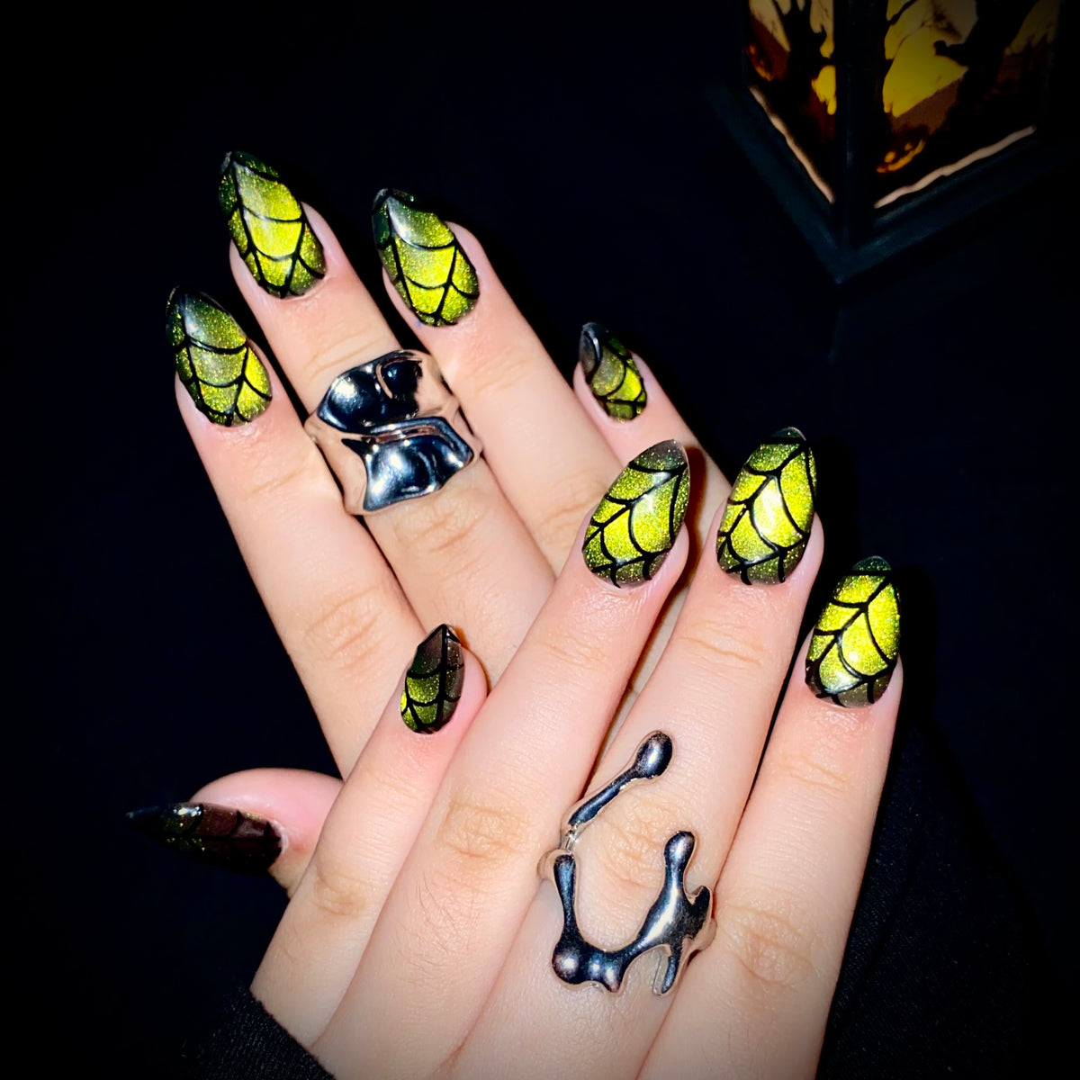 Halloween Spider Web Press-On Nails – Green Cat Eye Spooky Fake Nails