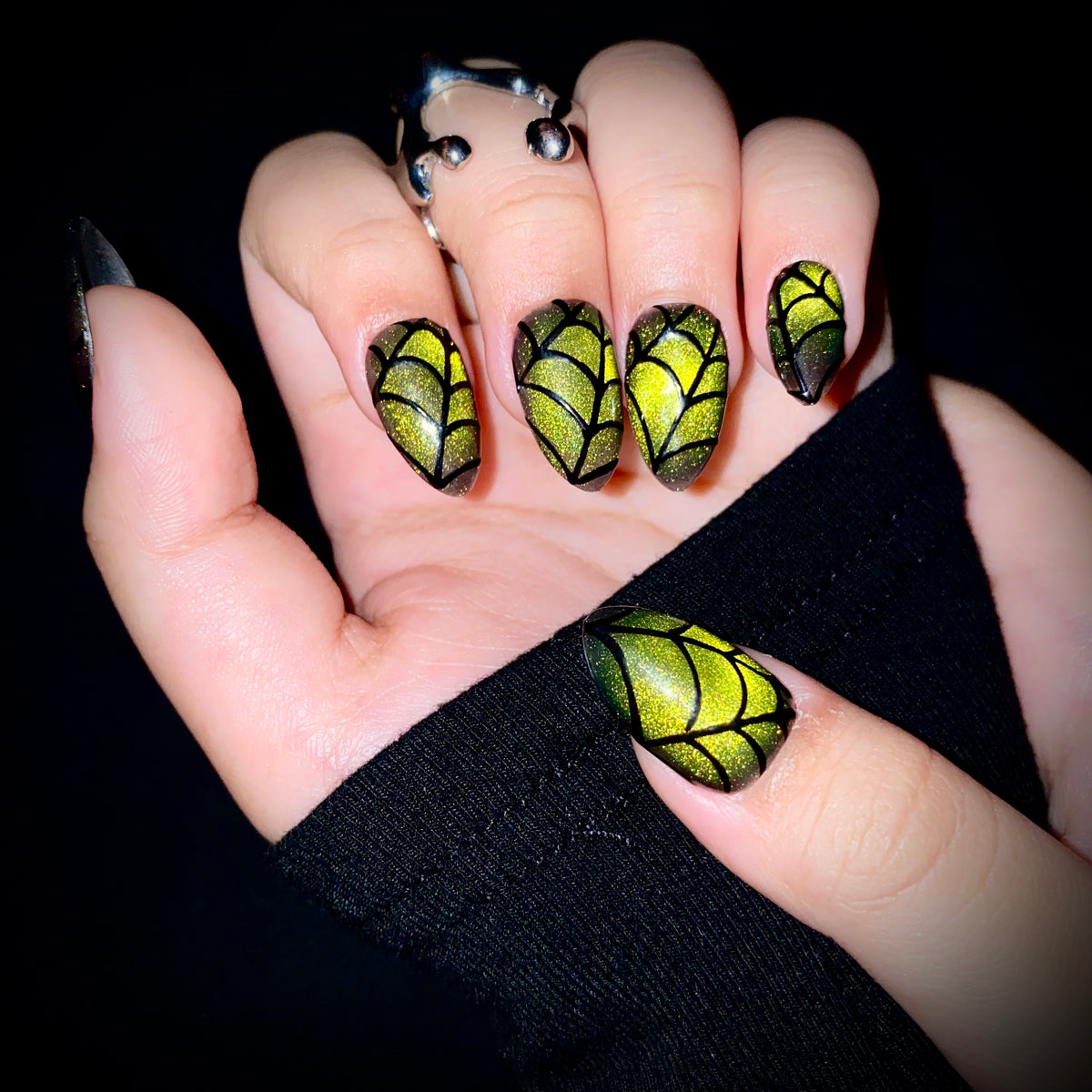 Halloween Spider Web Press-On Nails – Green Cat Eye Spooky Fake Nails