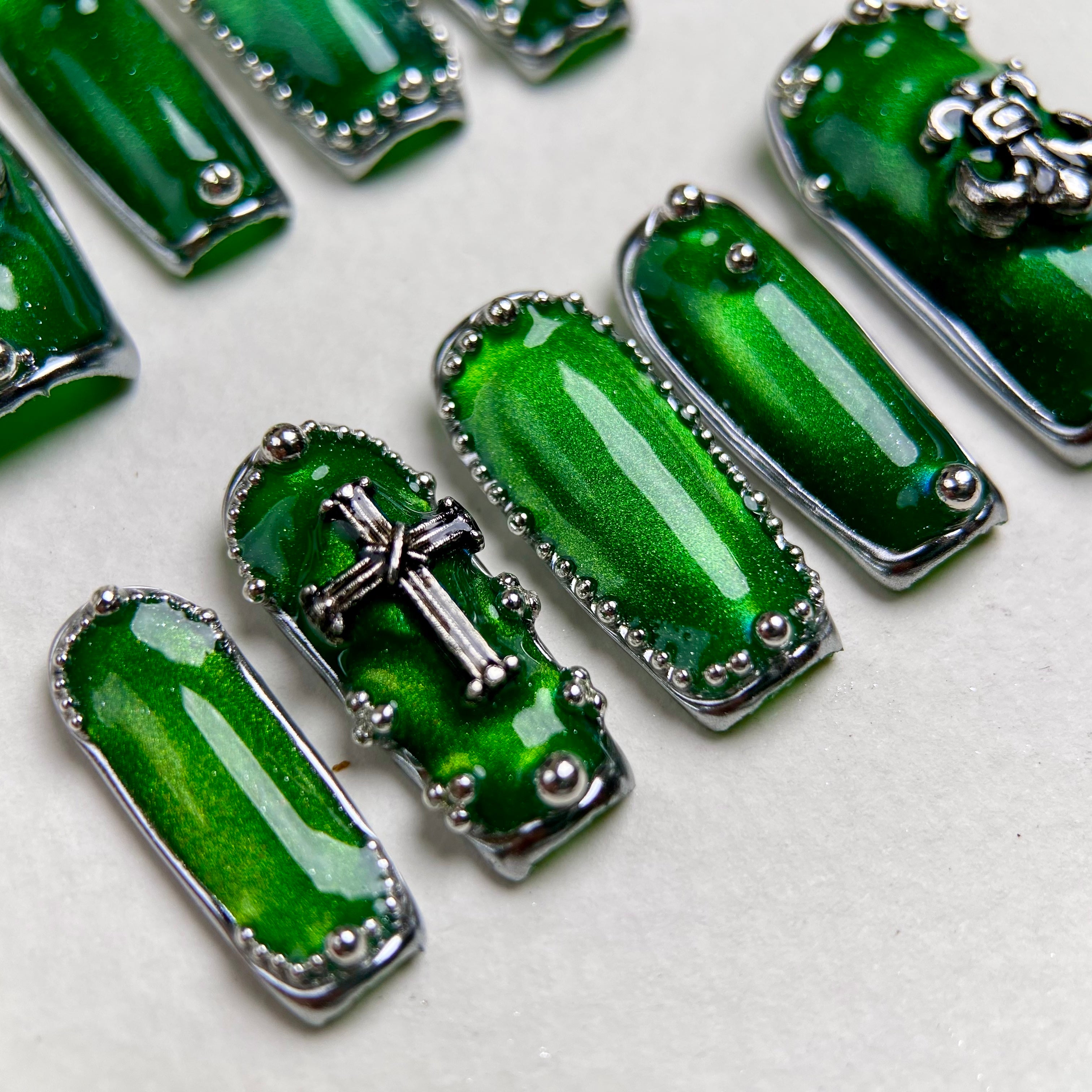Emerald Chrome Cross Press-On Nails – Gothic Green Metallic Fake Nails