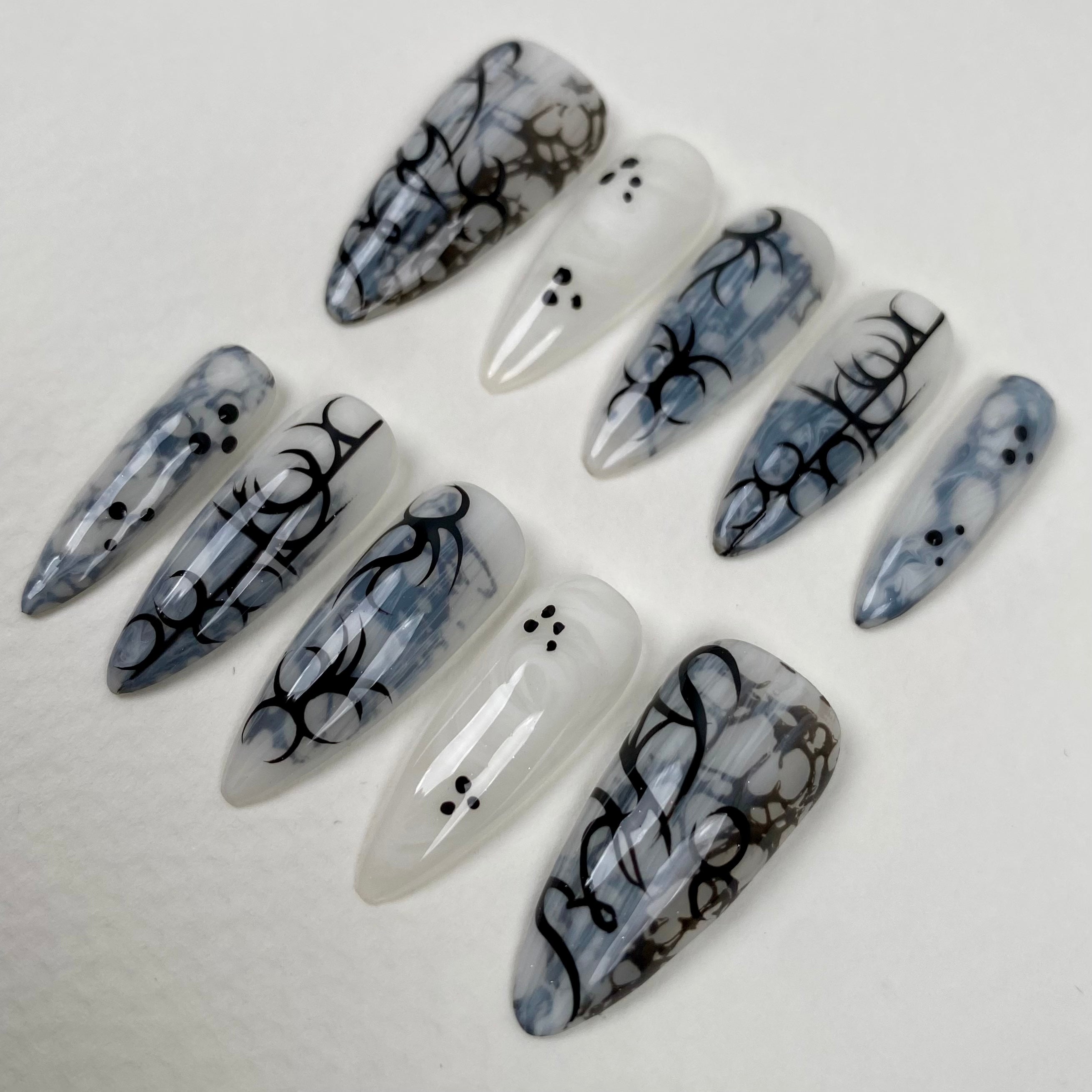 Phantom Ink Press-On Nails – Smoky Gothic Fake Nails