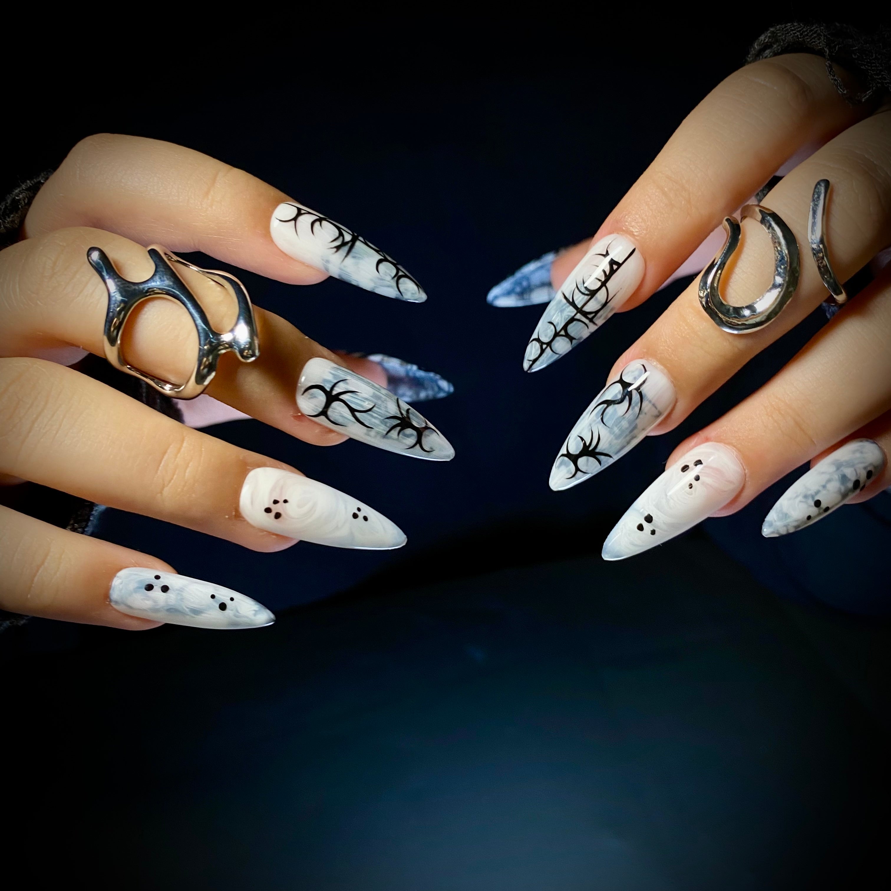 Phantom Ink Press-On Nails – Smoky Gothic Fake Nails