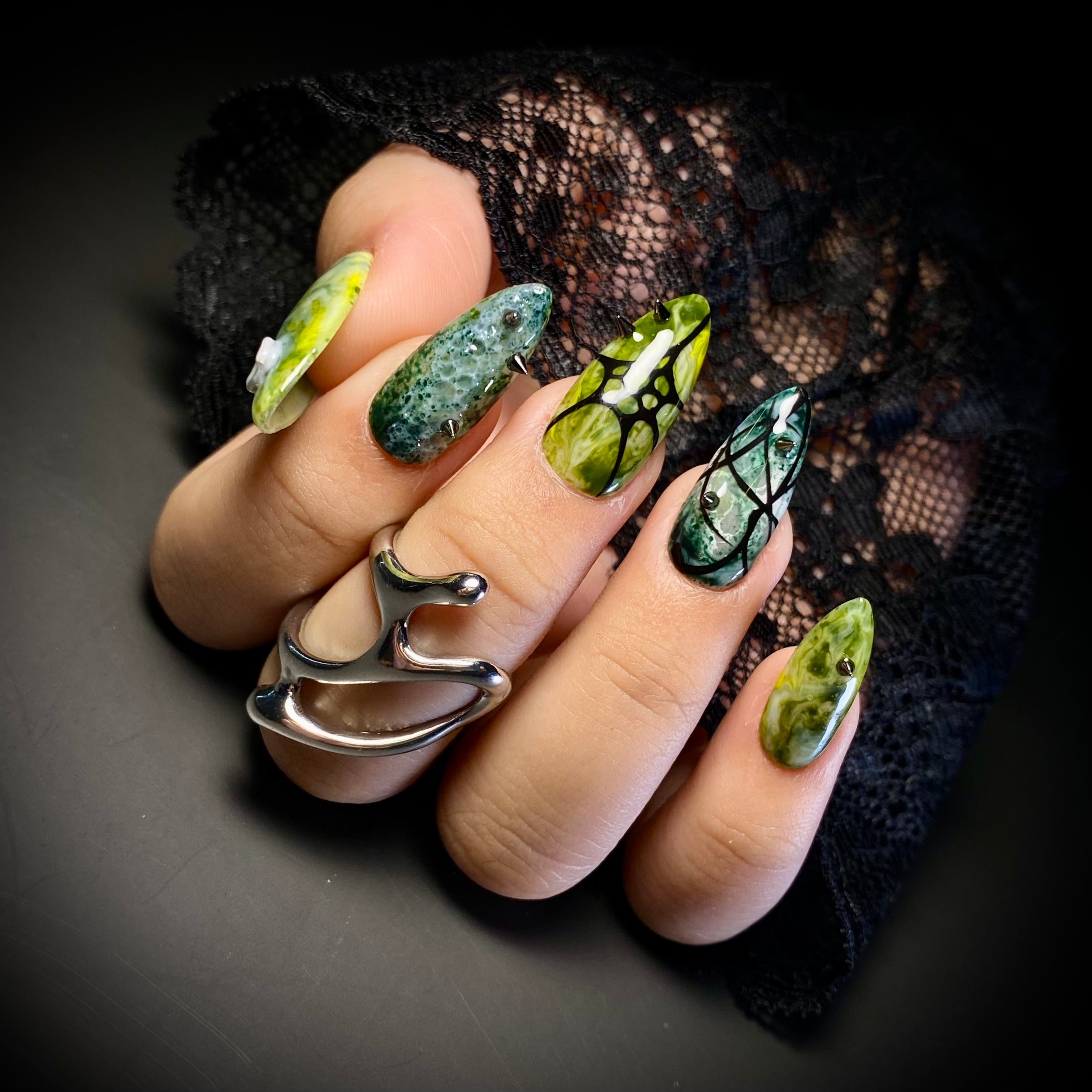Verdant Rift Press-On Nails – Moss Green Gothic Fake Nails