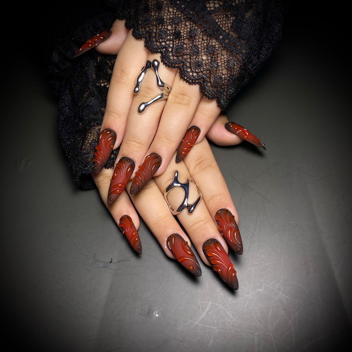 Blood Ember Press-On Nails – Dark Red Cat Eye Fake Nails