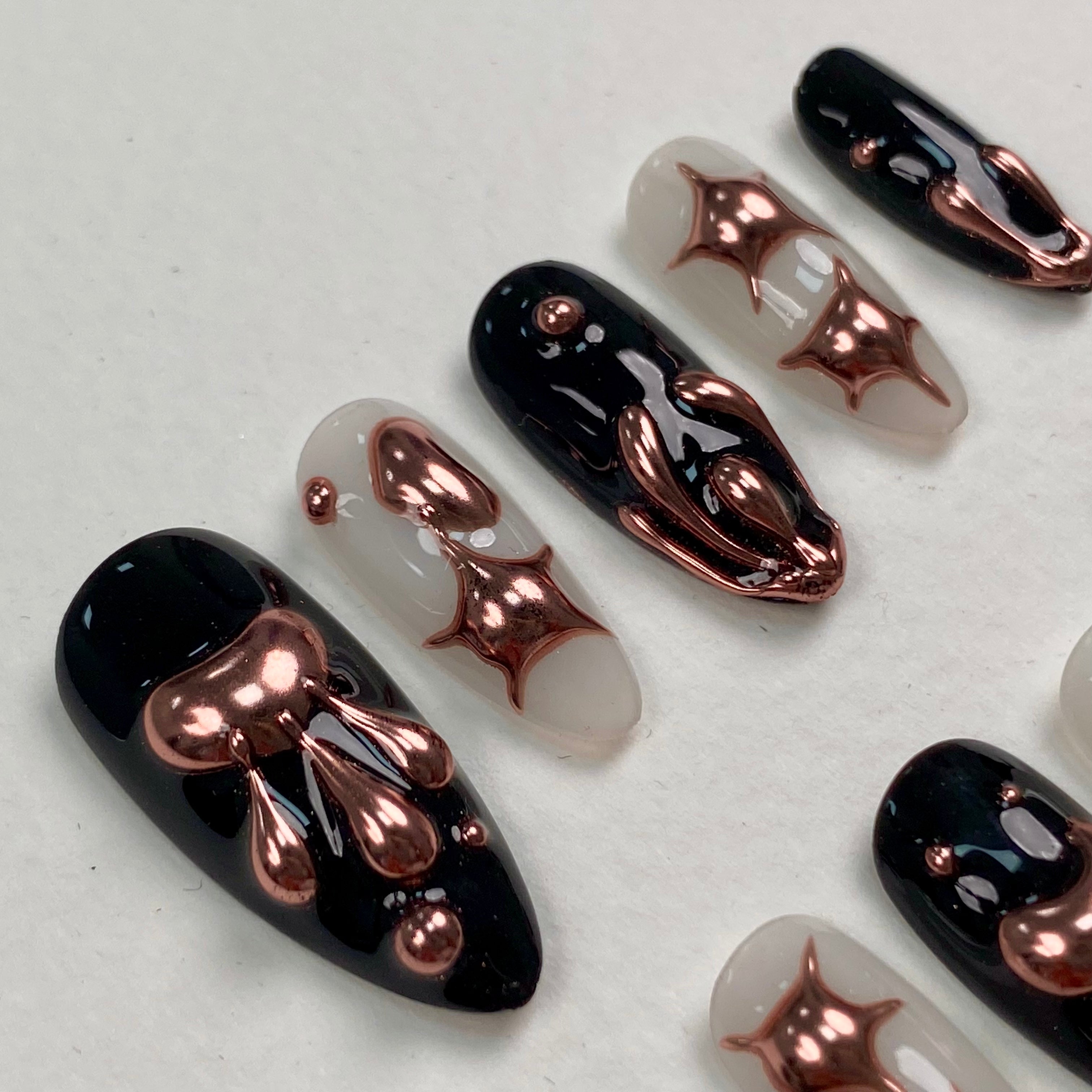 Rose Gold Chrome Press-On Nails – Black 3D Metallic Fake Nails