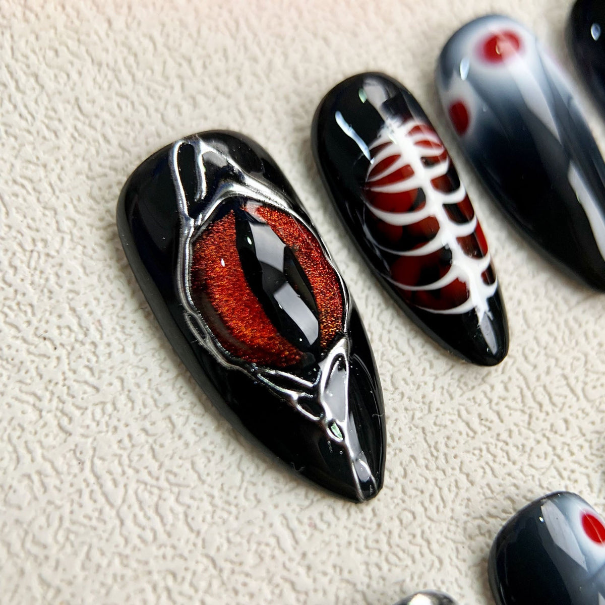 Red Eyes Press On Nails, Gothic Punk Rock Skeleton Nails, Goth Y2K Dark Black Fake Nails