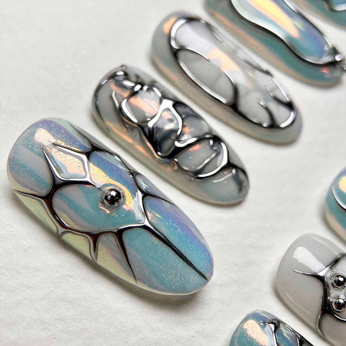 Pearl Mirror – Silver White Gothic Press-On Nails, Dark Metal Fake Nails