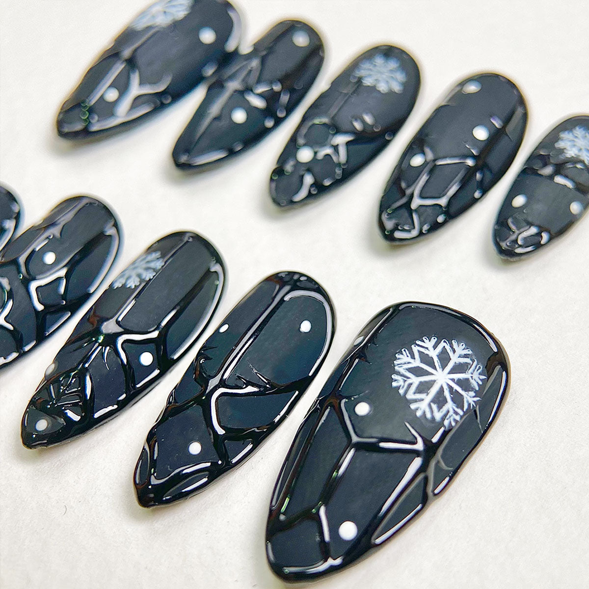 Noir Frost Press-On Nails – Black Snowflake Chrome Winter Fake Nails