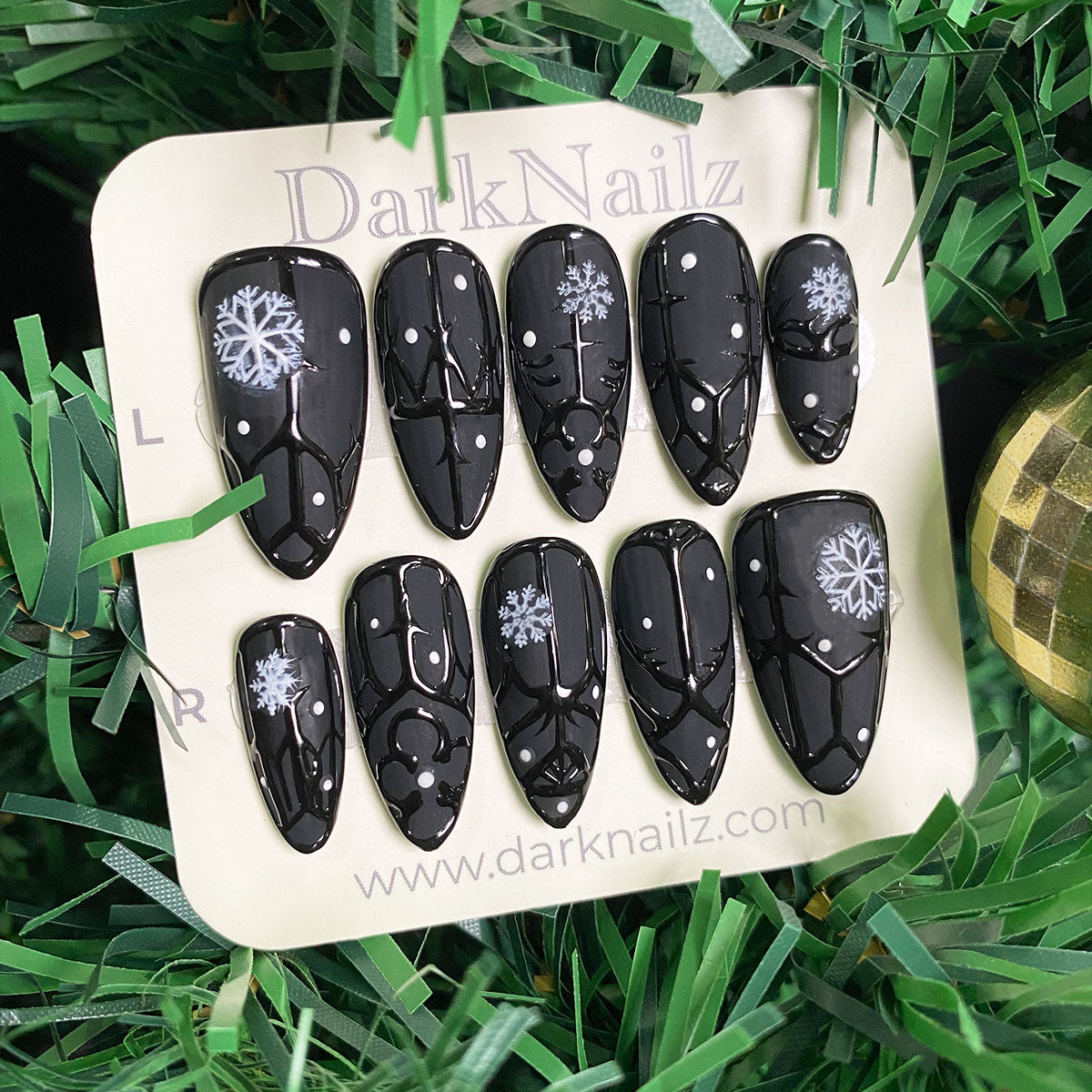 Noir Frost Press-On Nails – Black Snowflake Chrome Winter Fake Nails