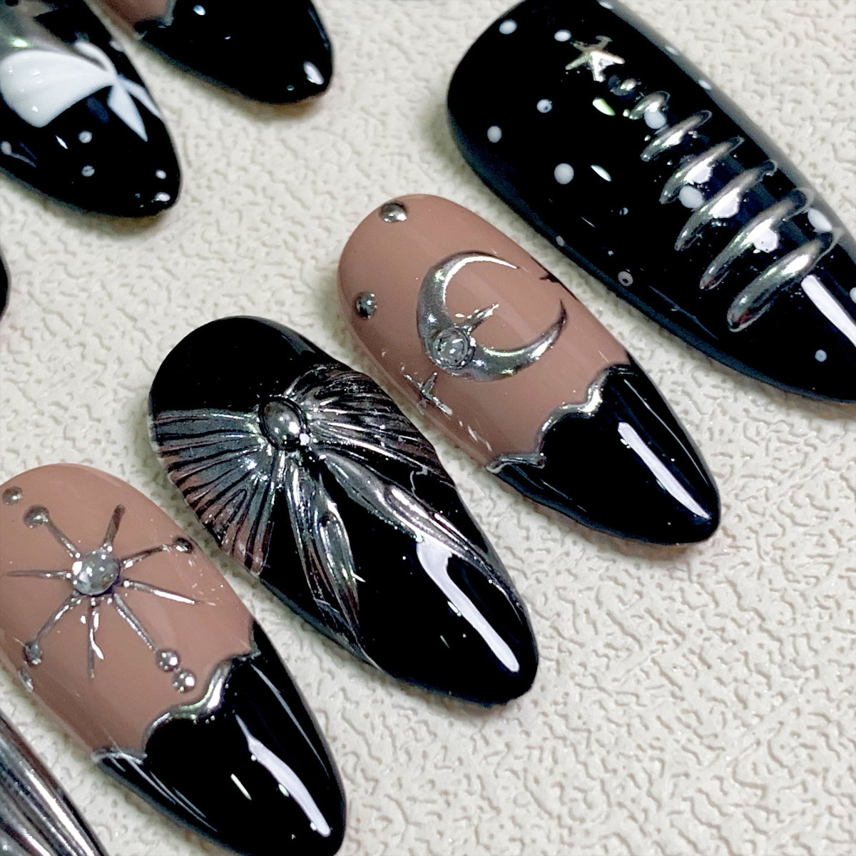 Dark Gothic Christmas Press On Nails, Silver Chrome Black Xmas Goth Nails, Reindeer Ribbons Pine Tree Holiday Winter Party Nails