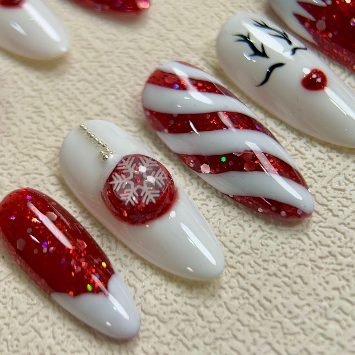 Cute Red Christmas Press On Nails, White Snow Winter Xmas Glitters Nails, Reindeer Holiday Pine Party Nails