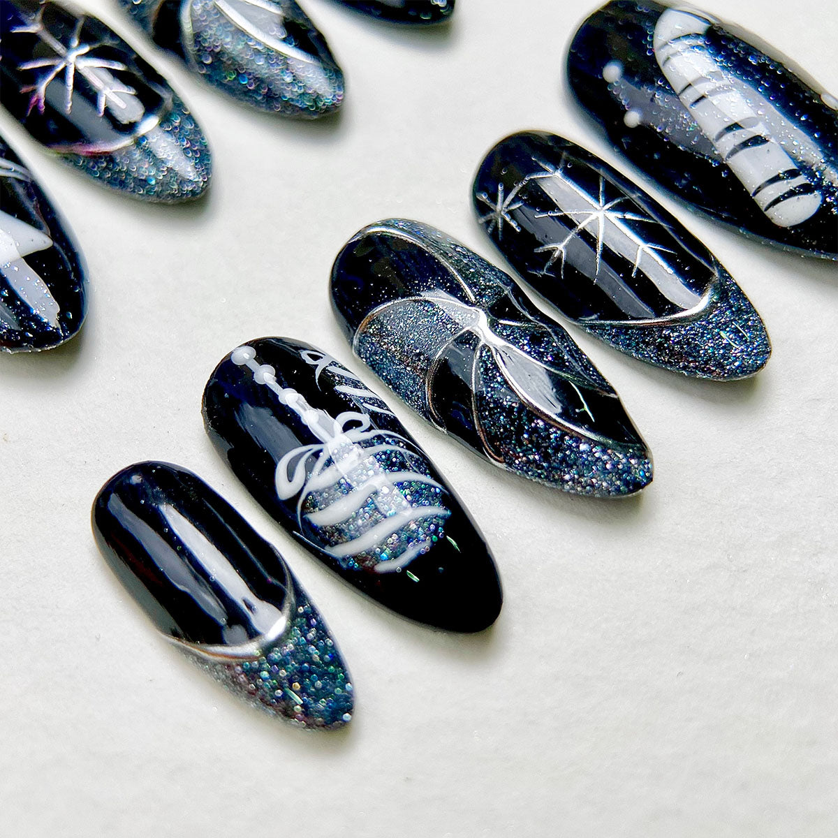 Midnight Frost Press-On Nails – Dark Winter Holiday Fake Nails Gothic Christmas