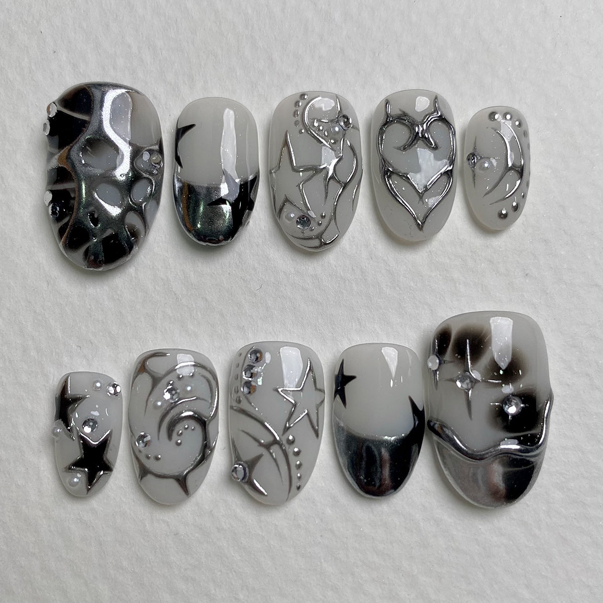 Moonhalo Silver Star Press On Nails, Cute Galaxy Fake Nails in White Chrome