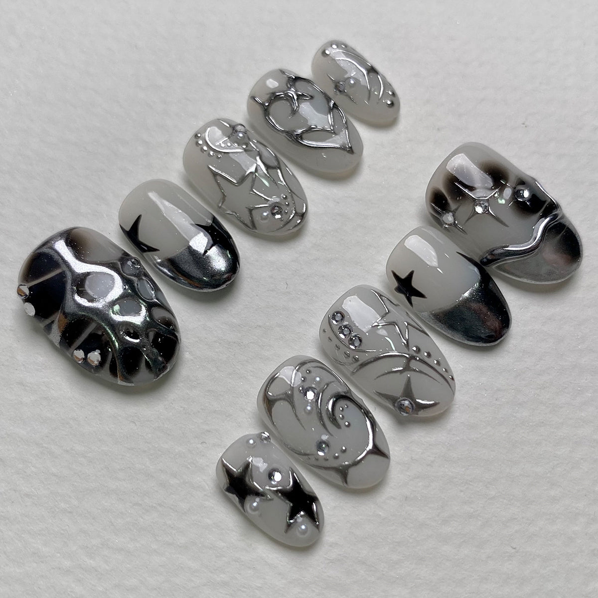 Moonhalo Silver Star Press On Nails, Cute Galaxy Fake Nails in White Chrome