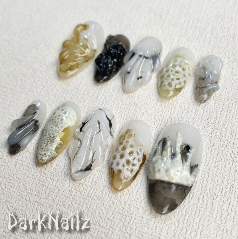 Custom Corals Press On Nails: Beach Vacation Style