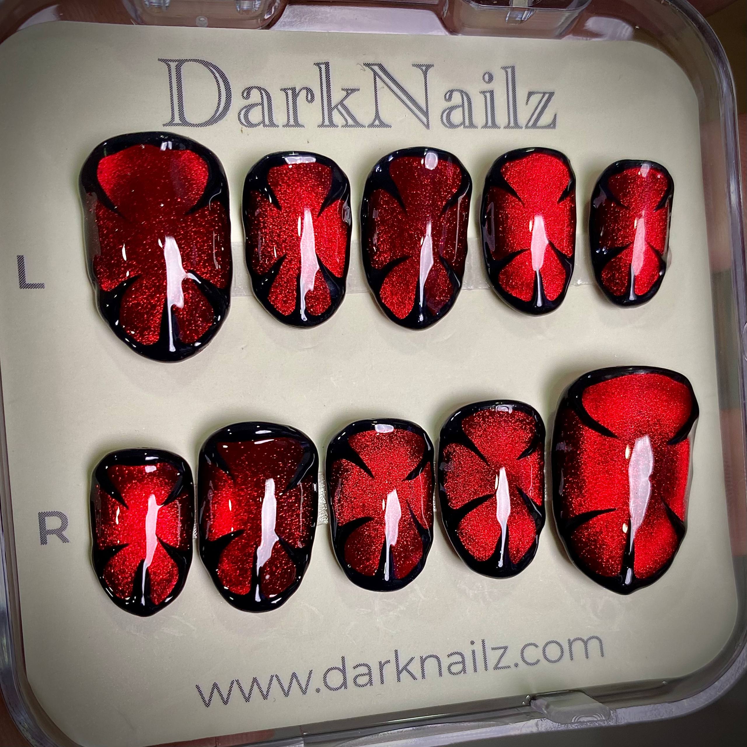 Crimson Bloom Christmas Press-On Nails – Red Cat Eye Winter Fake Nails