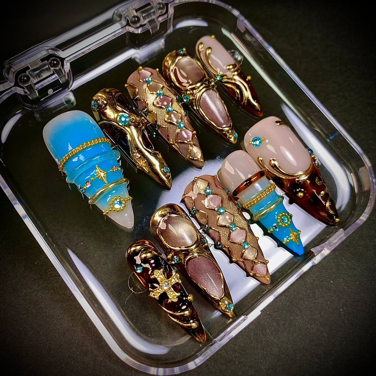 Royal Gothic Y2K Press-On Nails – Gold Chrome Blue Gem Luxury Fake Nails