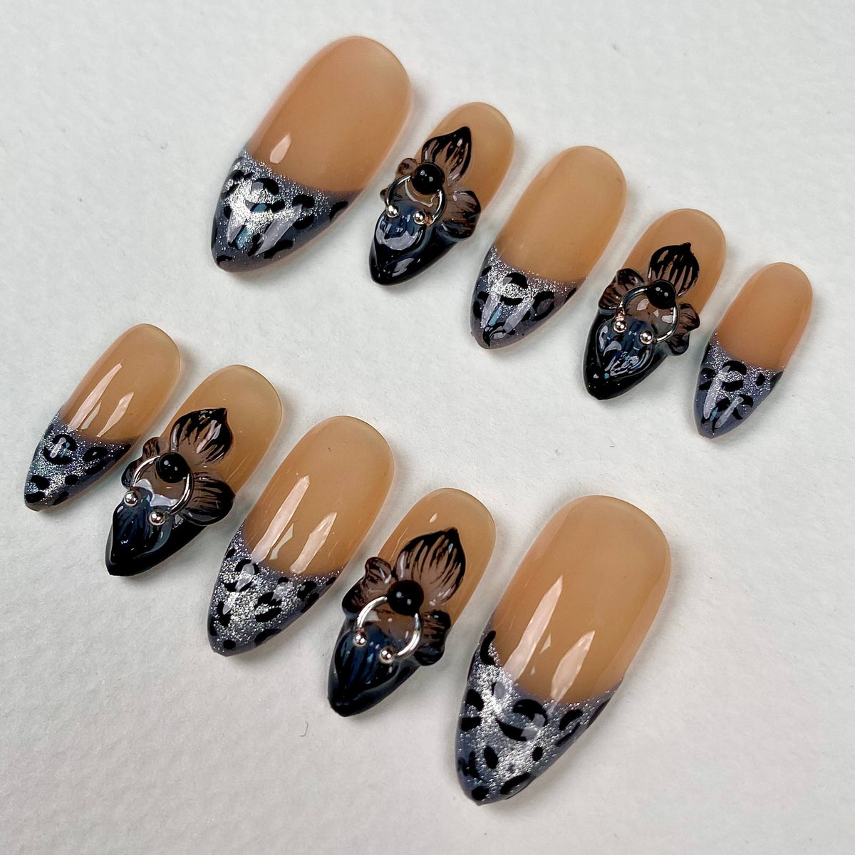 Leopard French Cat Eye Press-On Nails – Silver Black 3D Piercing Fake Nails