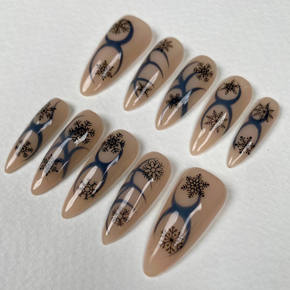 Dark Y2K Christmas Press-On Nails – Black Tribal Snowflake Gothic Winter Nails, Nude Cyber Aesthetic Fake Nails