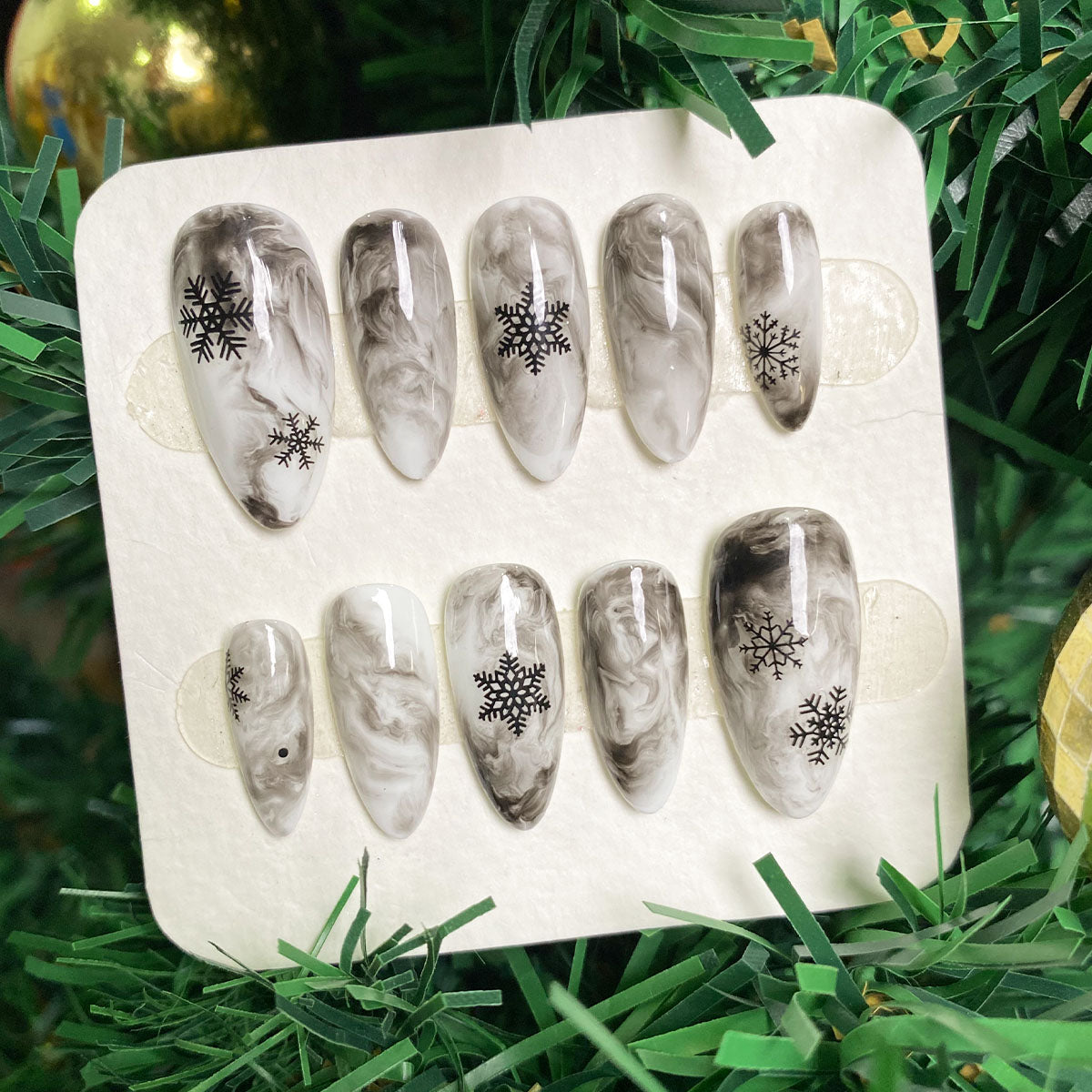 Smoky Marble Snow Press-On Nails – Gothic Winter Fake Nails with Snowflakes