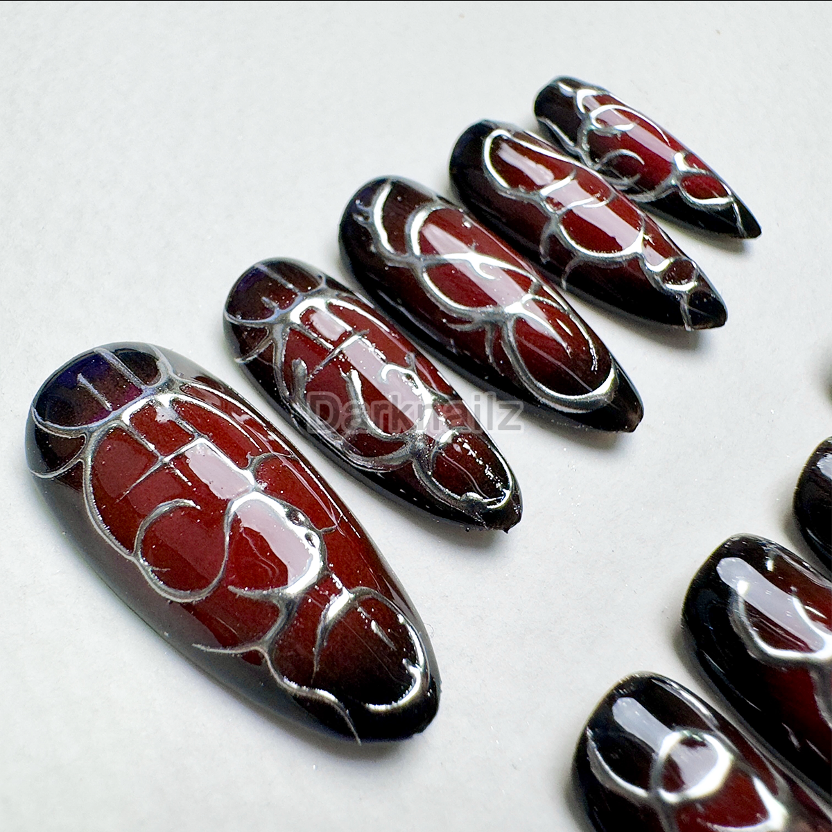 Crimson Vein Gothic Press-On Nails – Red & Black Gradient Fake Nails