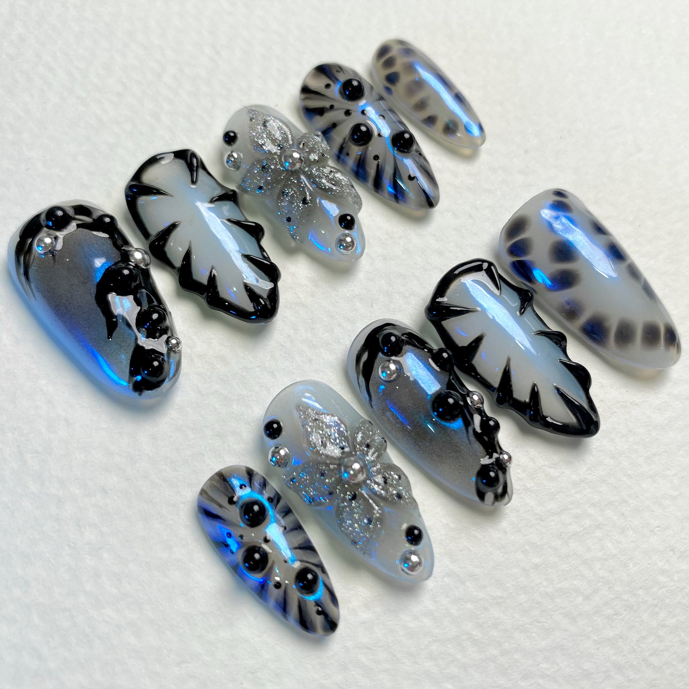 Handmade Blue Chrome Press On Nails, Black White Twinkle Flower Fake Nails | Darknailz