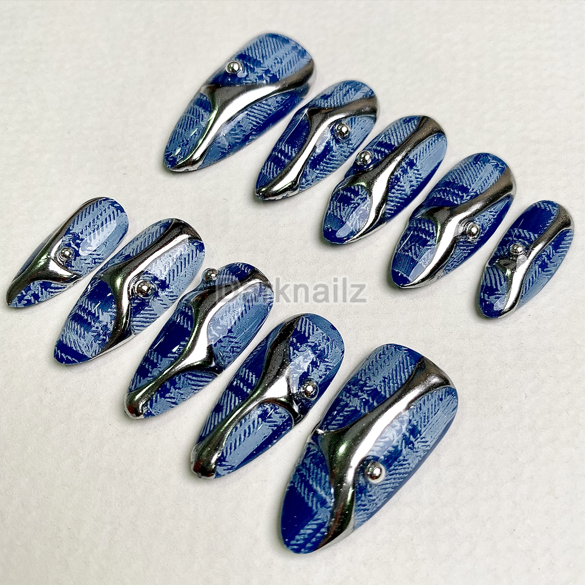 Steel Pulse Blue Press-On Nails – Navy Plaid Chrome Fake Nails
