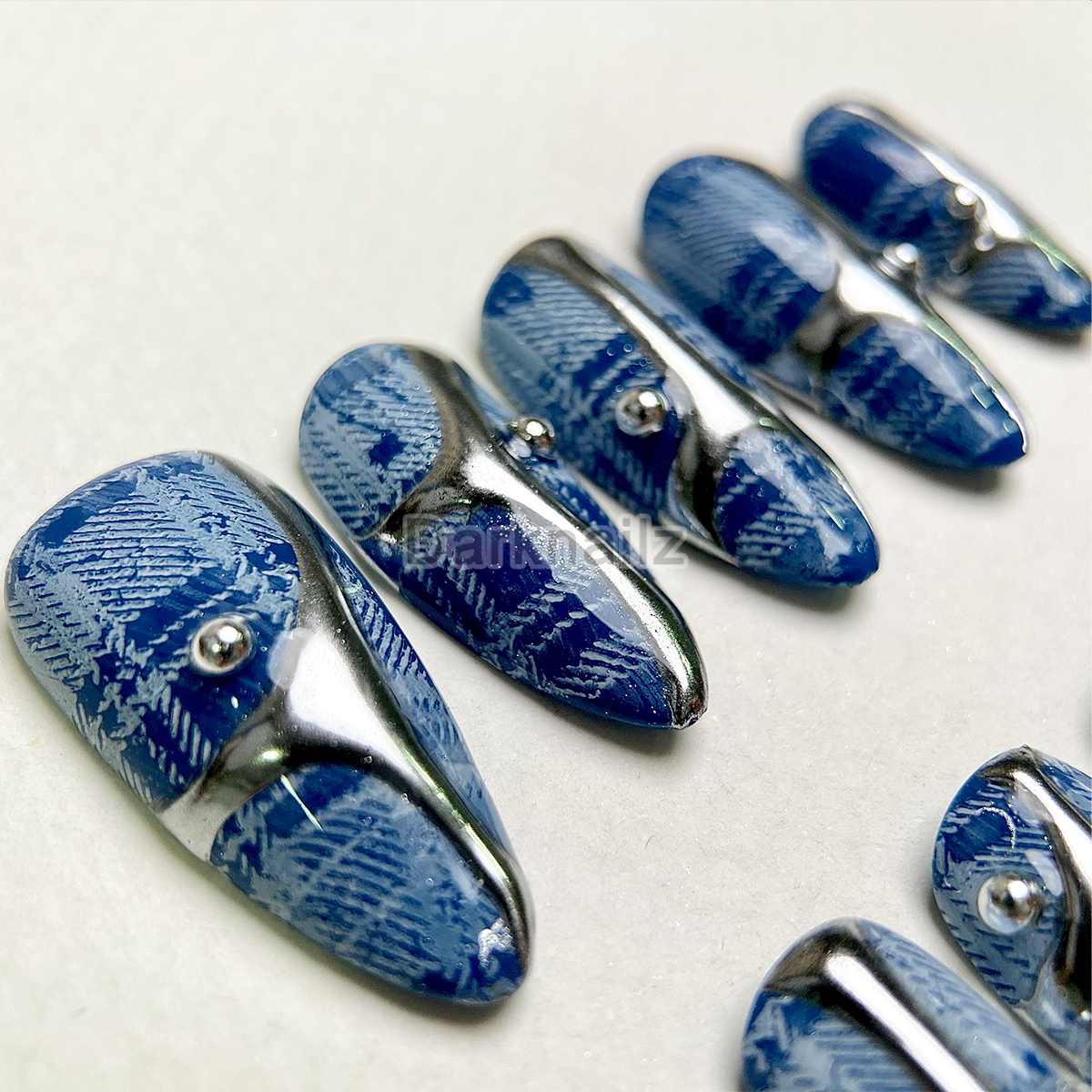 Steel Pulse Blue Press-On Nails – Navy Plaid Chrome Fake Nails