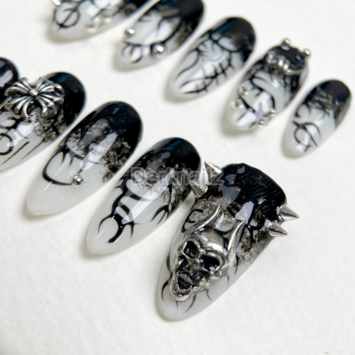 Hellfang Silver Gothic Press-On Nails – Black White Cybersigilism Fake Nails