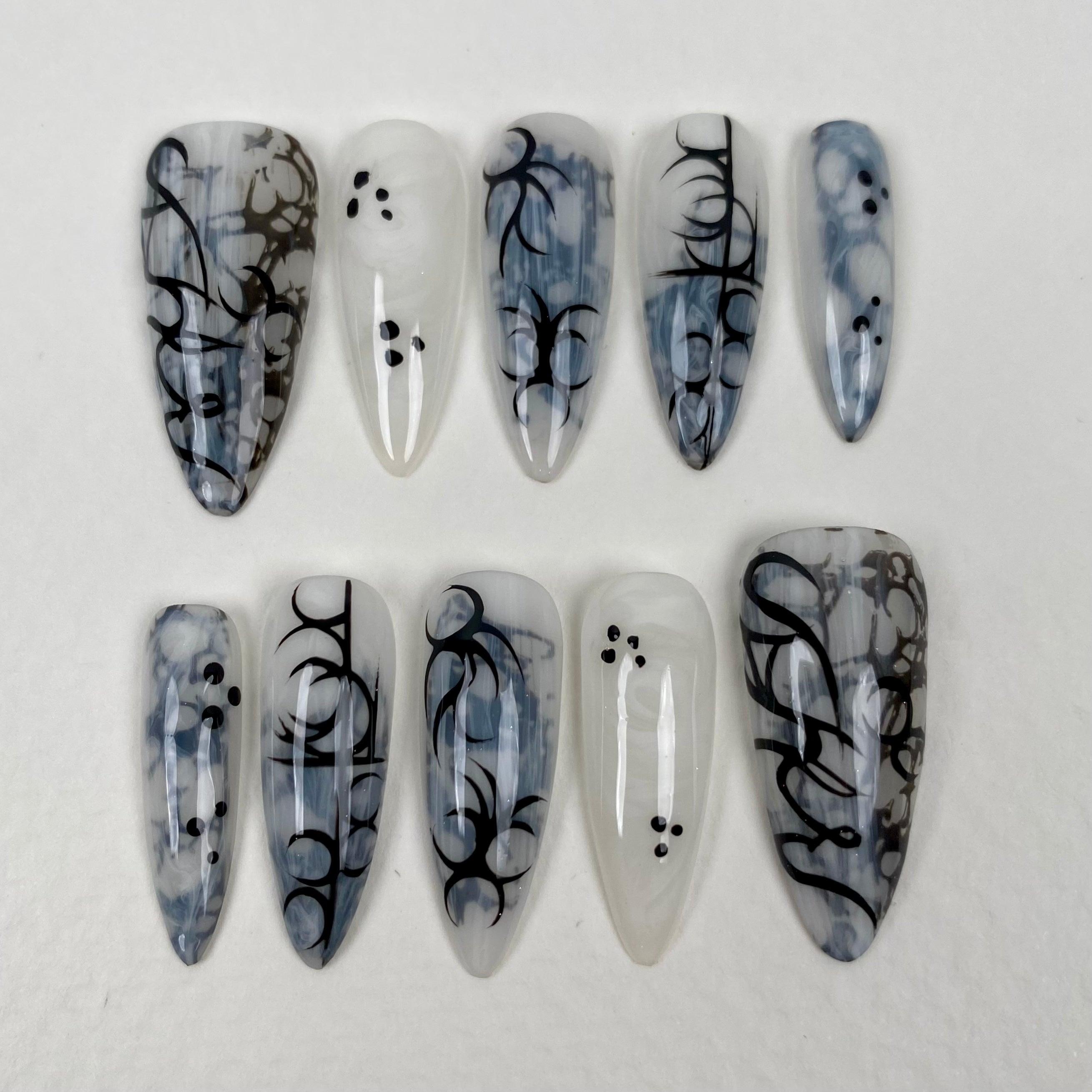 Phantom Ink Press-On Nails – Smoky Gothic Fake Nails