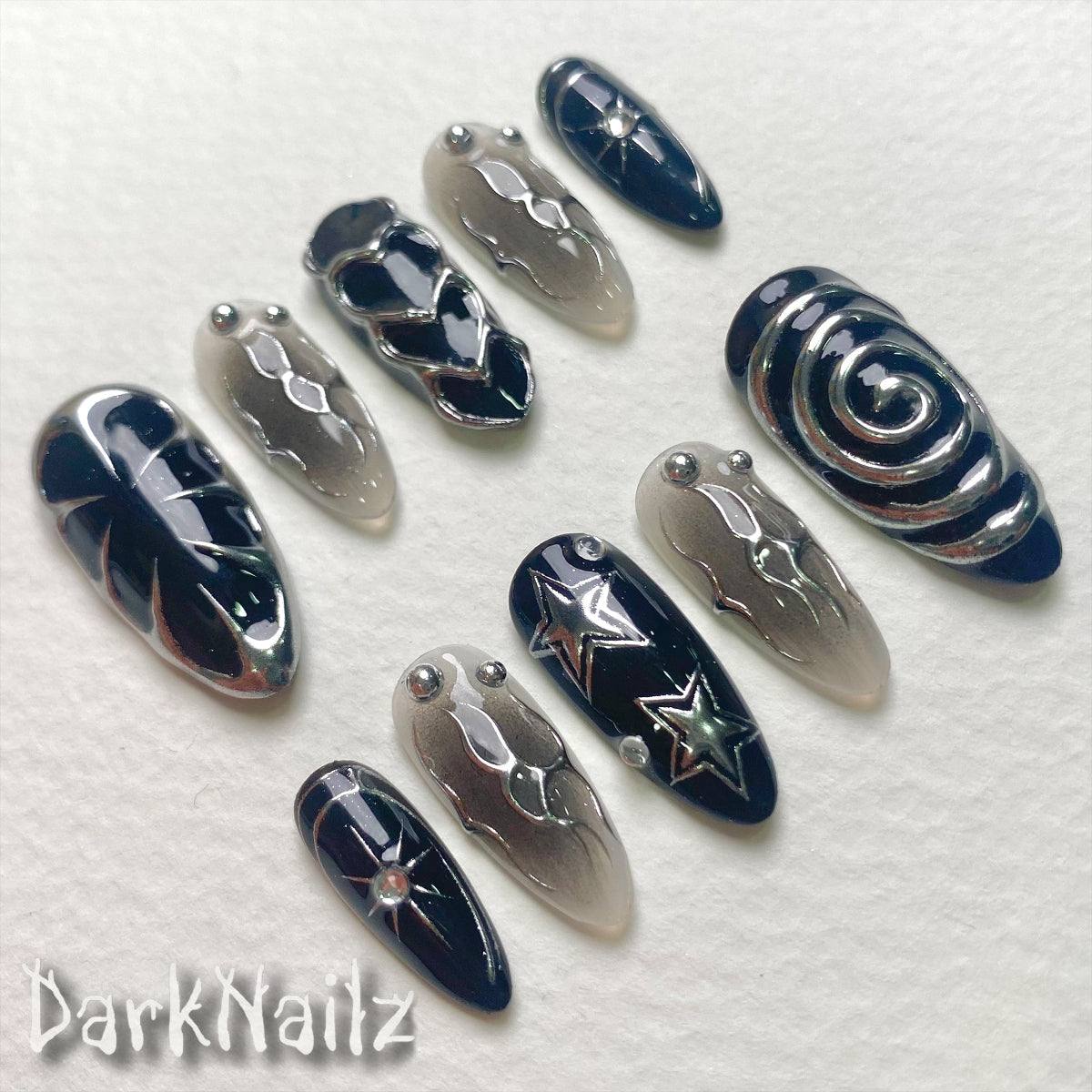 Black Silver Gradient Press-On Nails, Chrome Heart Star Gothic Fake Nails with Spiral Art