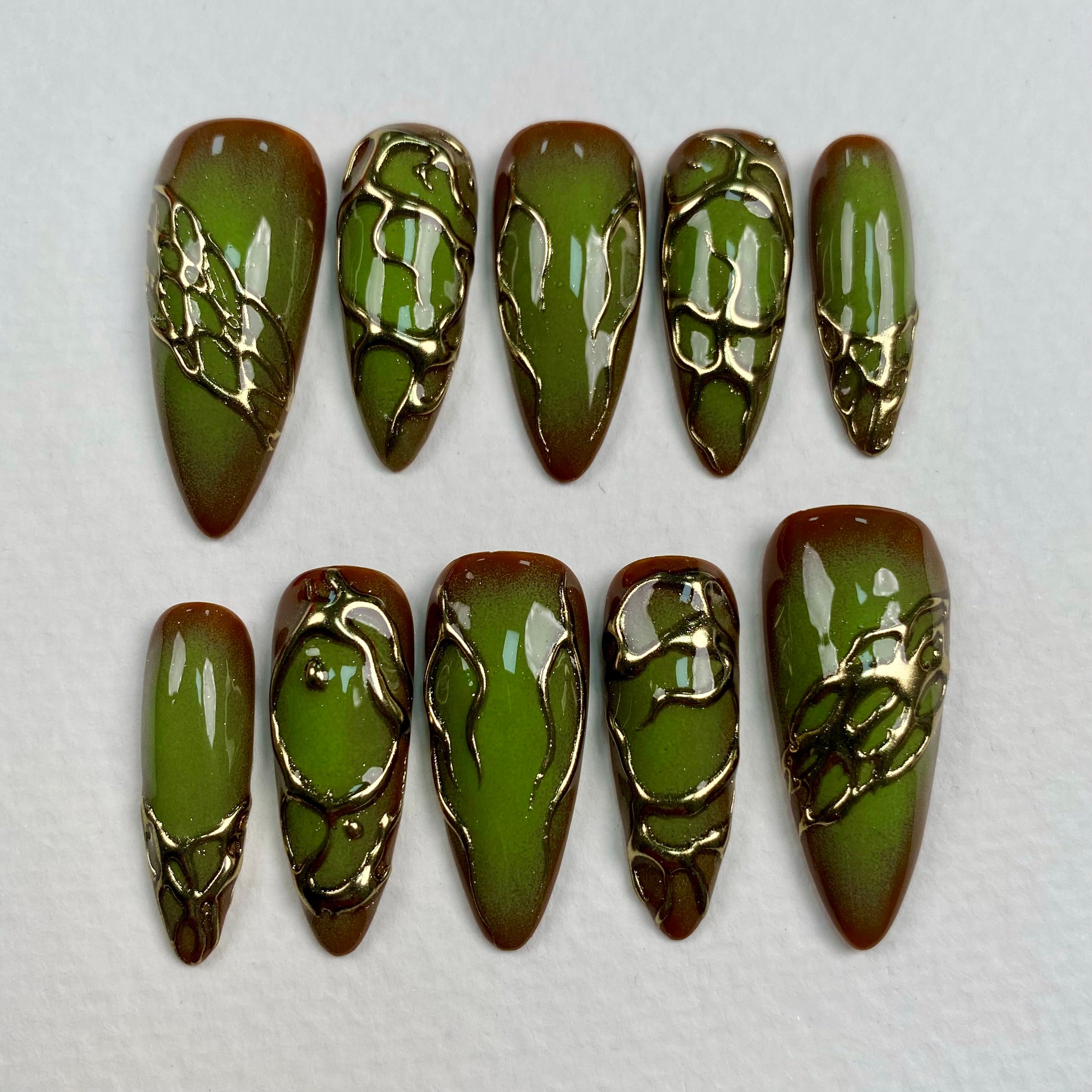 Venom Moss – Olive Green Press-On Nails, Dark Fake Nails with Gold Vein Texture