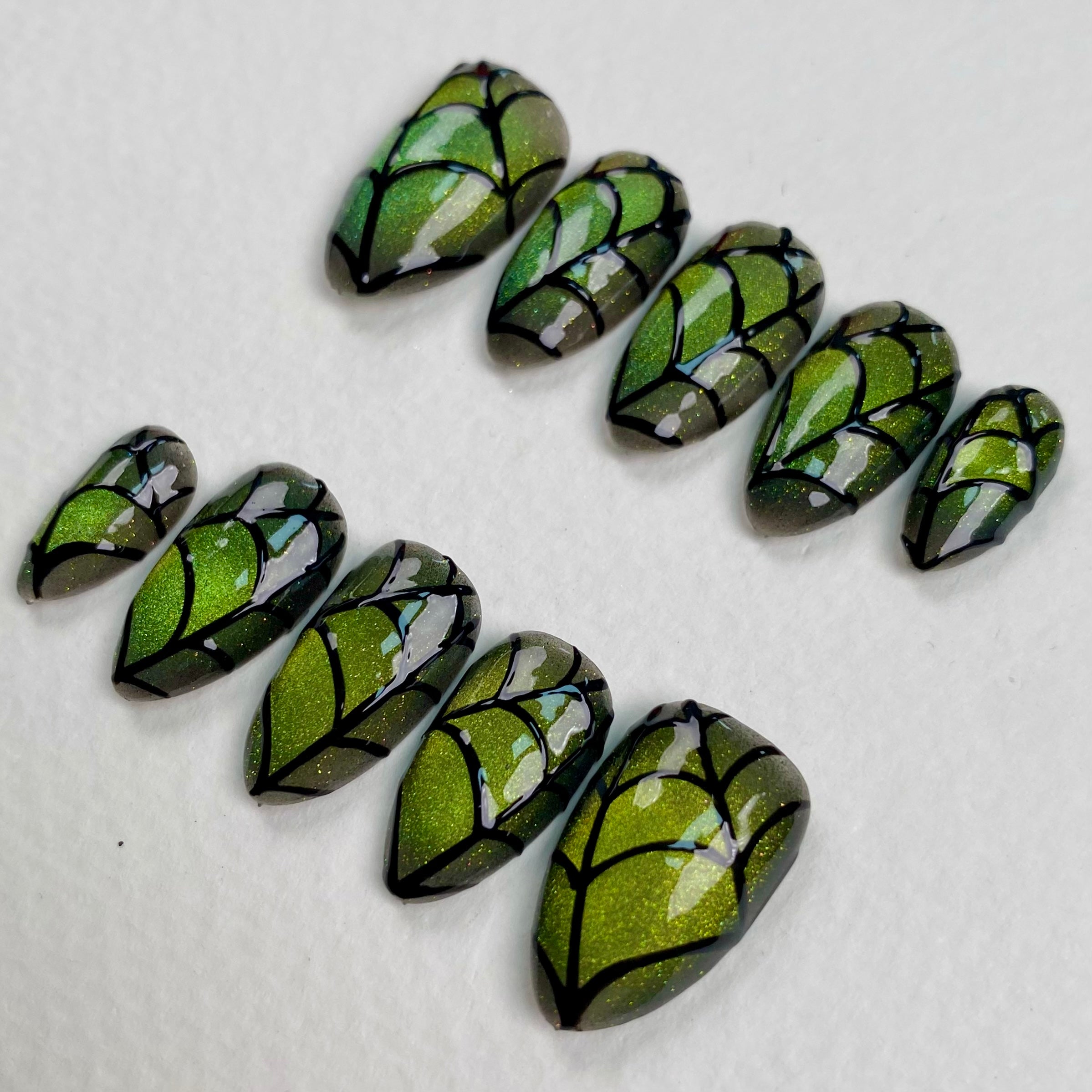 Halloween Spider Web Press-On Nails – Green Cat Eye Spooky Fake Nails