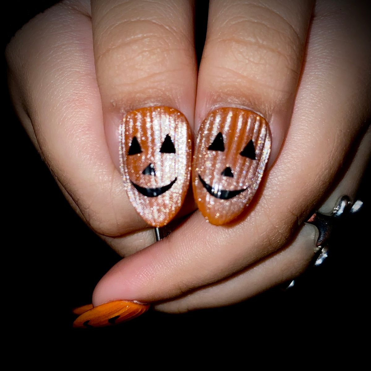 Halloween Pumpkin Press-On Nails – Orange Jack O’ Lantern Spooky Fake Nails
