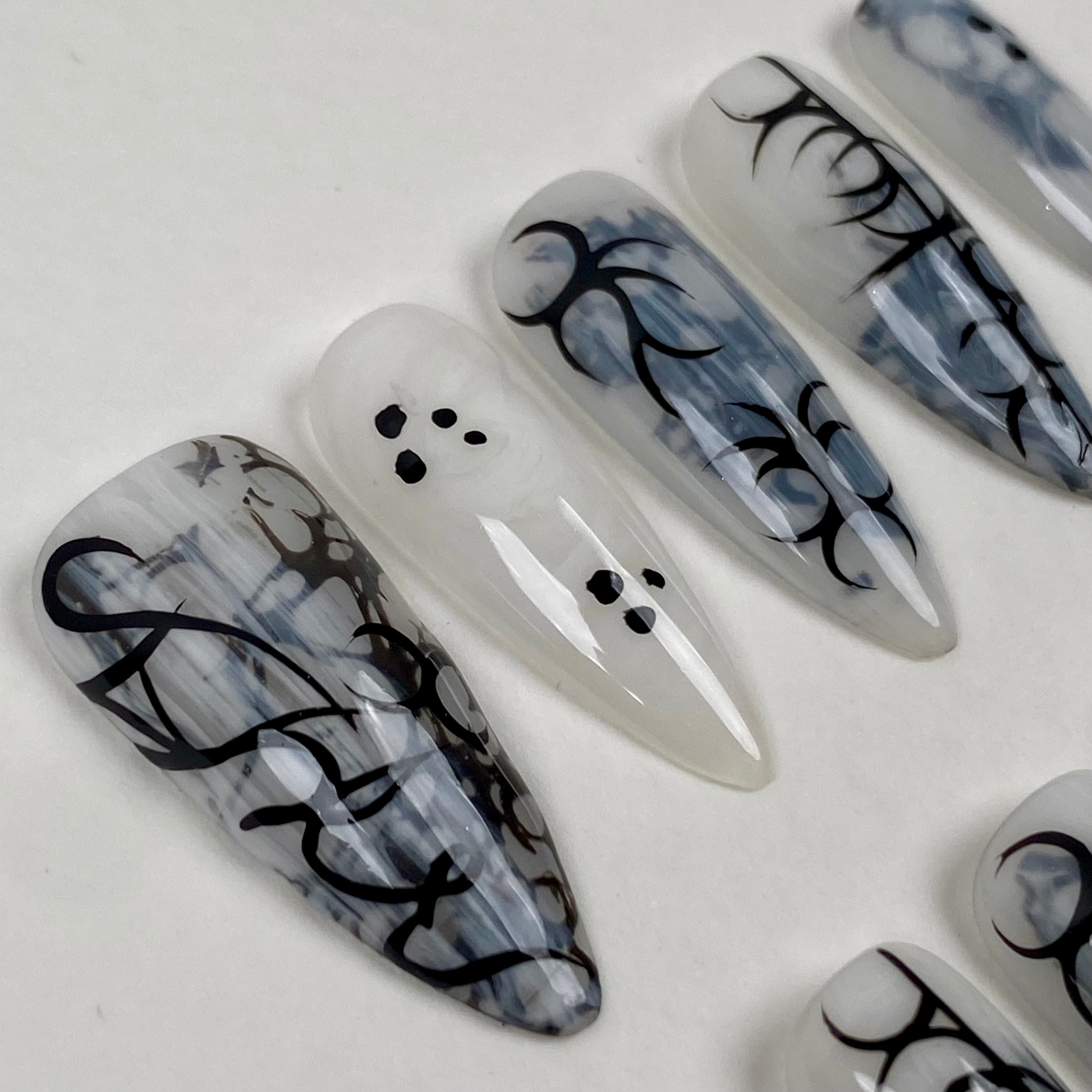 Phantom Ink Press-On Nails – Smoky Gothic Fake Nails