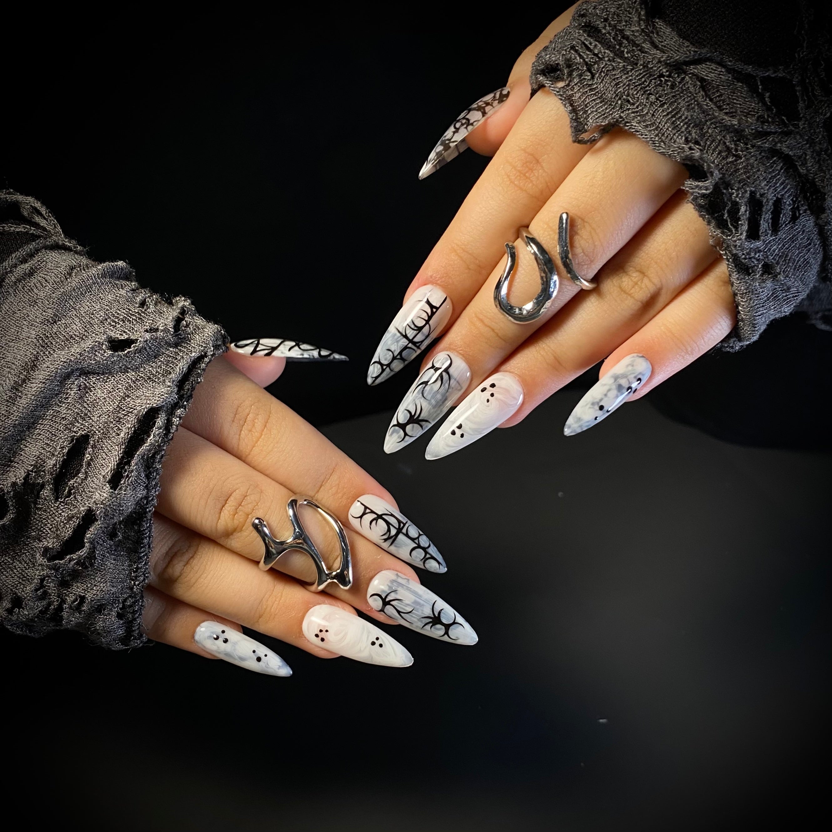 Phantom Ink Press-On Nails – Smoky Gothic Fake Nails