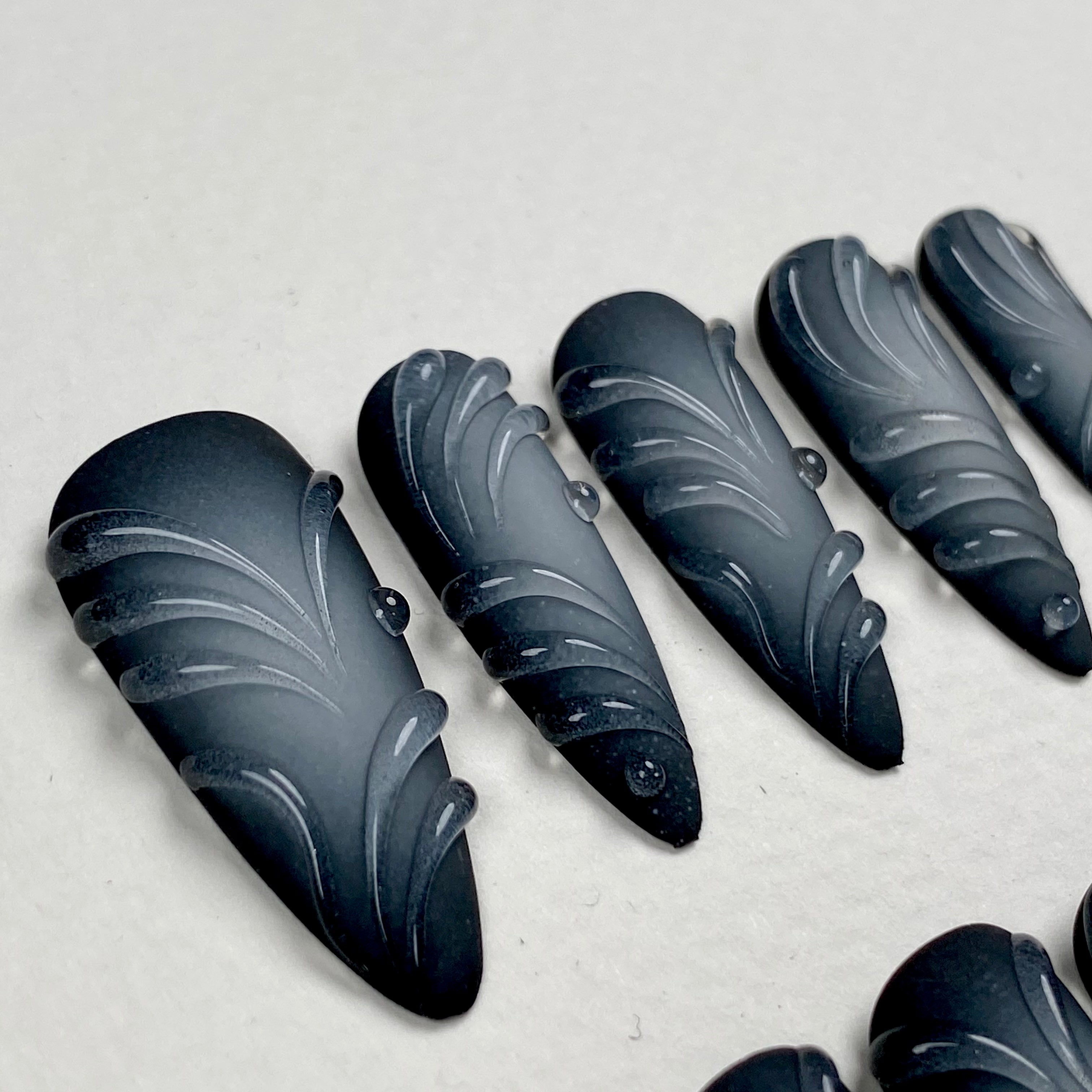 Midnight Mist Press-On Nails – Black Ombre 3D Fake Nails