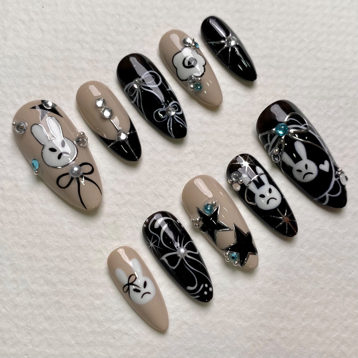 Beige Black Bunny Press-On Nails, Gothic Cute Fake Nails with Stars and Bows