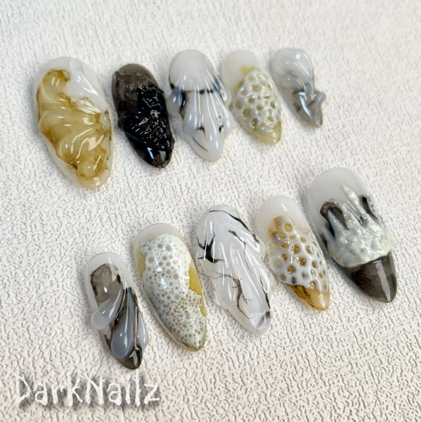 Custom Corals Press On Nails: Beach Vacation Style
