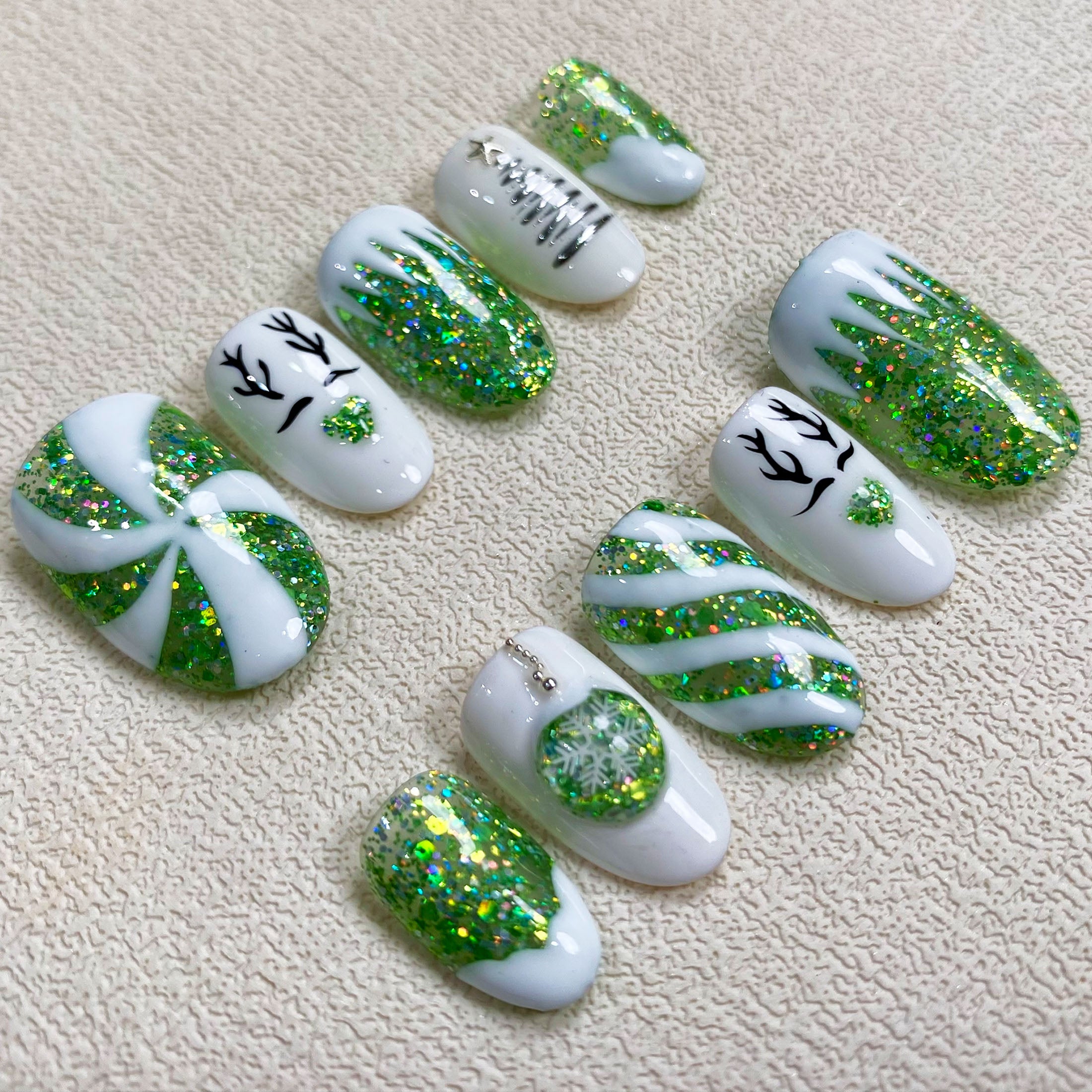 Cute Green Christmas Press On Nails, White Snow Winter Xmas Glitters Nails, Reindeer Holiday Pine Party Nails