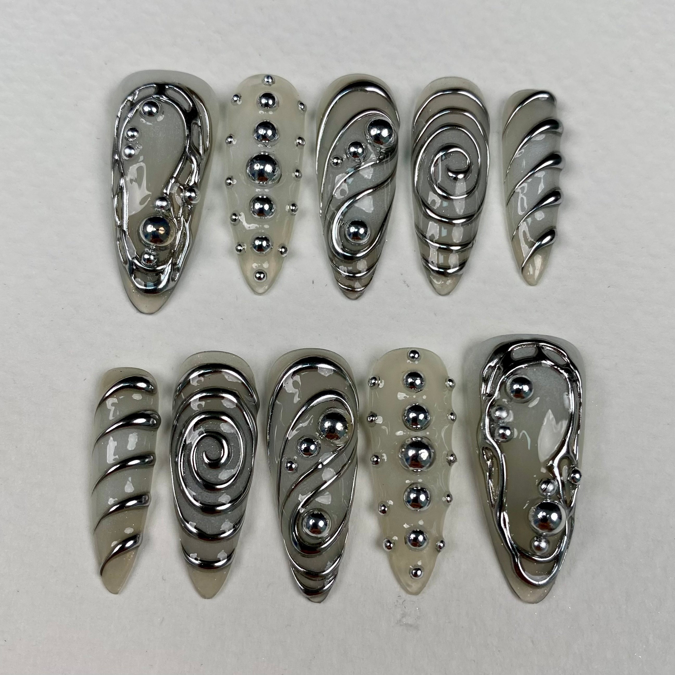Silver Chrome Y2K Press-On Nails – 3D Metallic Spiral Futuristic Fake Nails