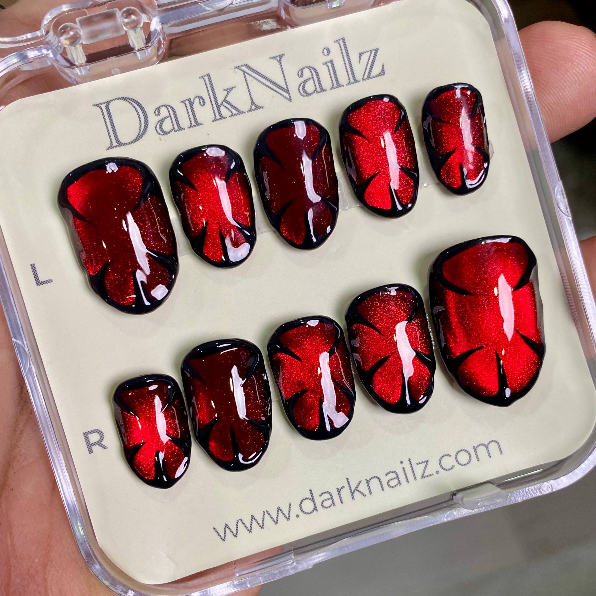 Crimson Bloom Christmas Press-On Nails – Red Cat Eye Winter Fake Nails